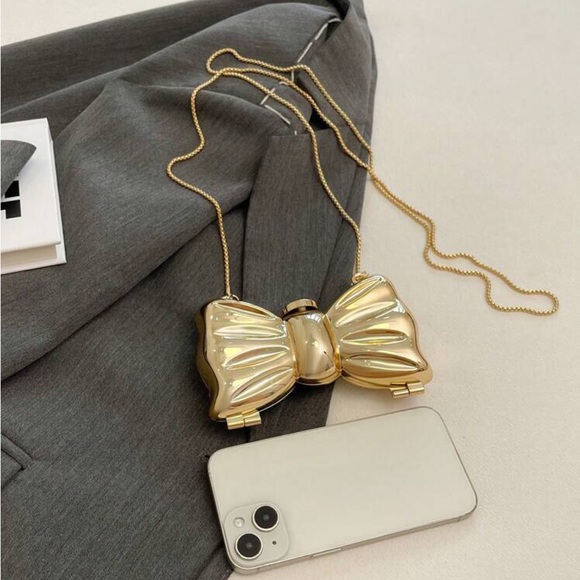 Bow Purse - Picture 4 of 7